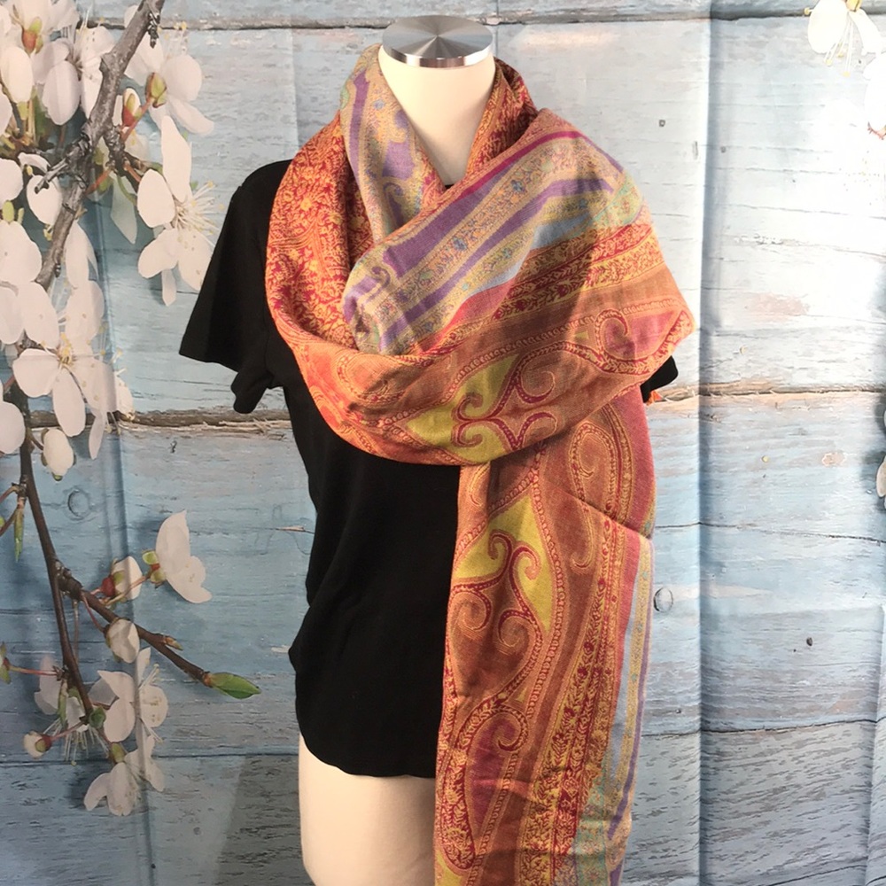 Woven Paisley Scarf